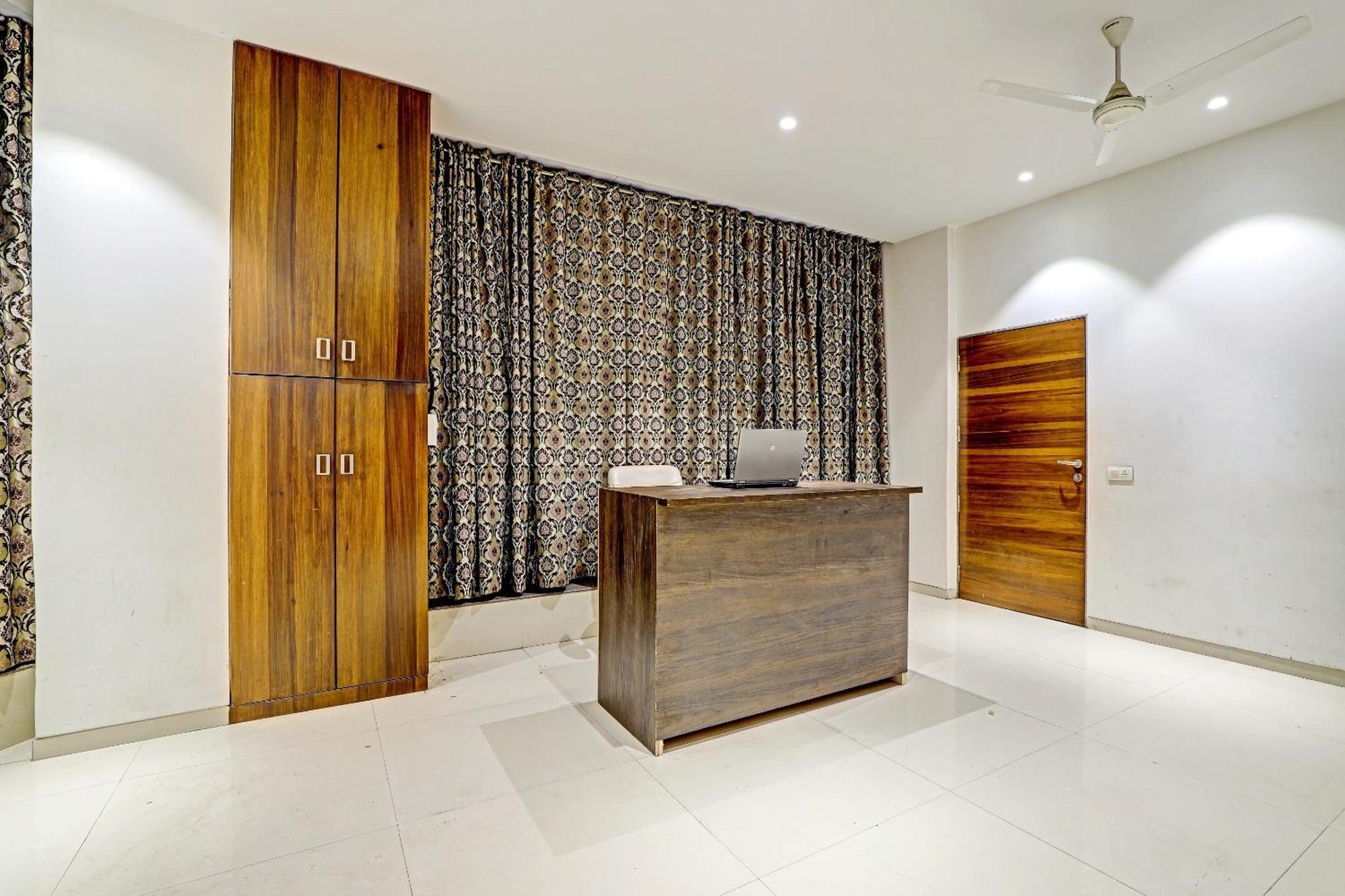 Hotel O Rishta And Jahan Banquet And Rooms Bhatha Екстер'єр фото