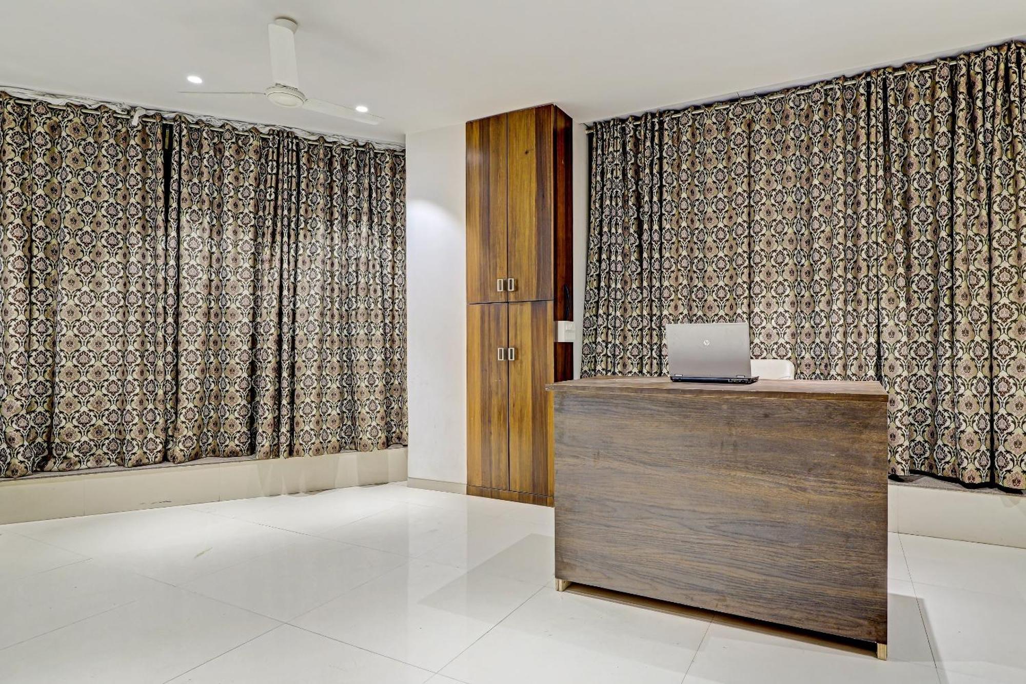 Hotel O Rishta And Jahan Banquet And Rooms Bhatha Екстер'єр фото
